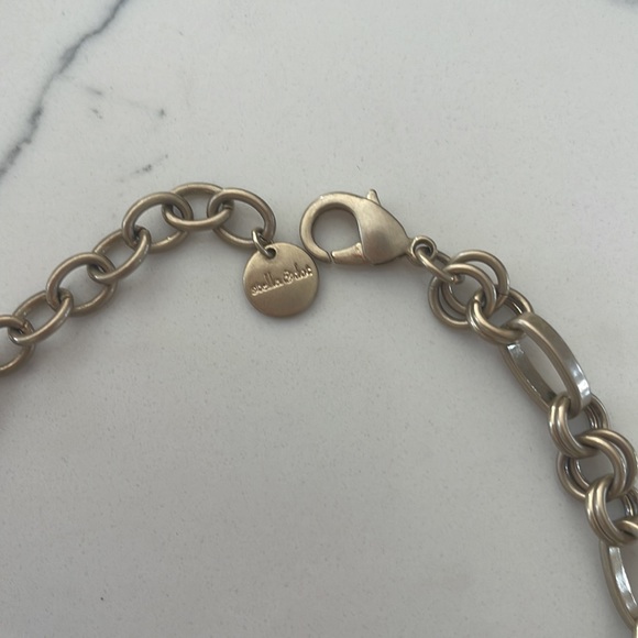 Stella & Dot Jolie necklace, green. - Picture 3 of 3